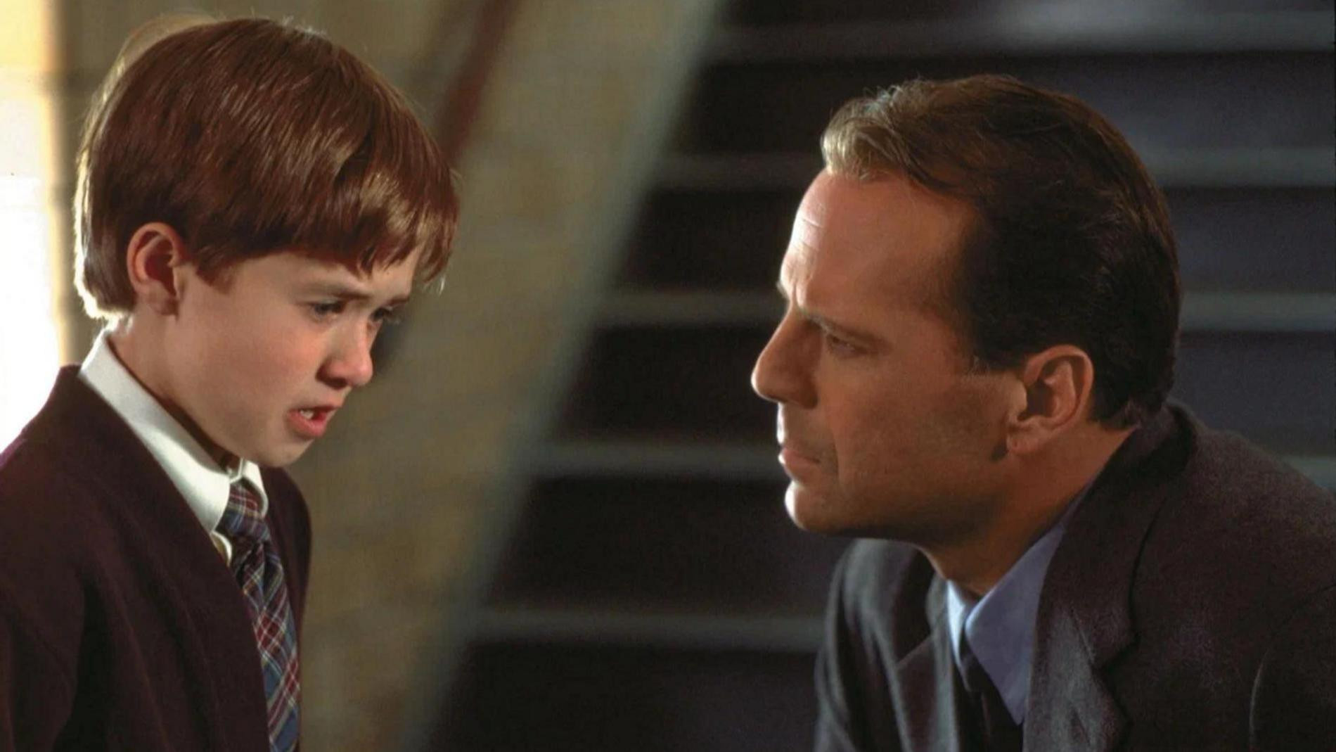 Кадр из фильма «Шестое чувство»: Кинопоиск