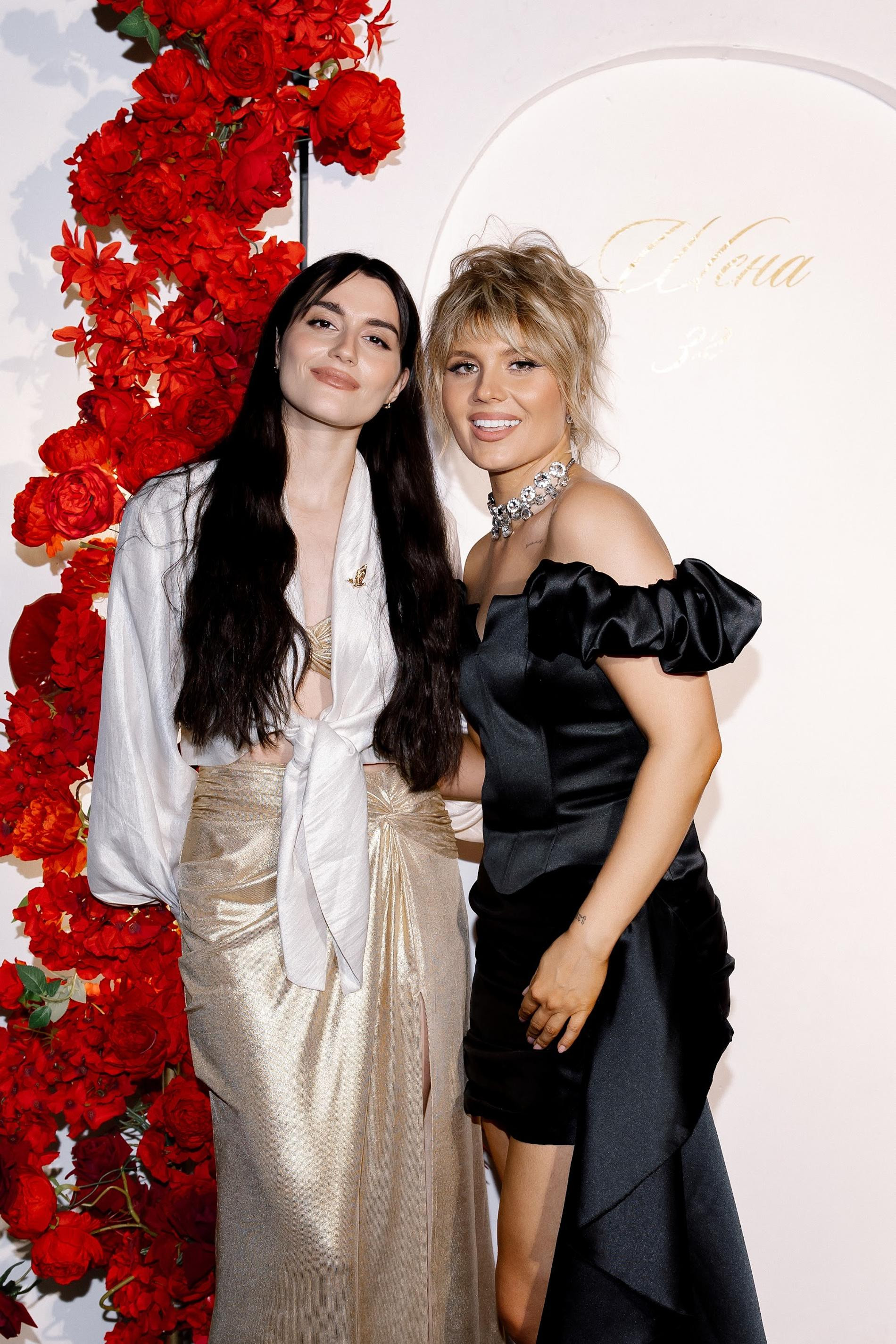 MONA и SHENA? на празднике. Фото: пресс-служба 