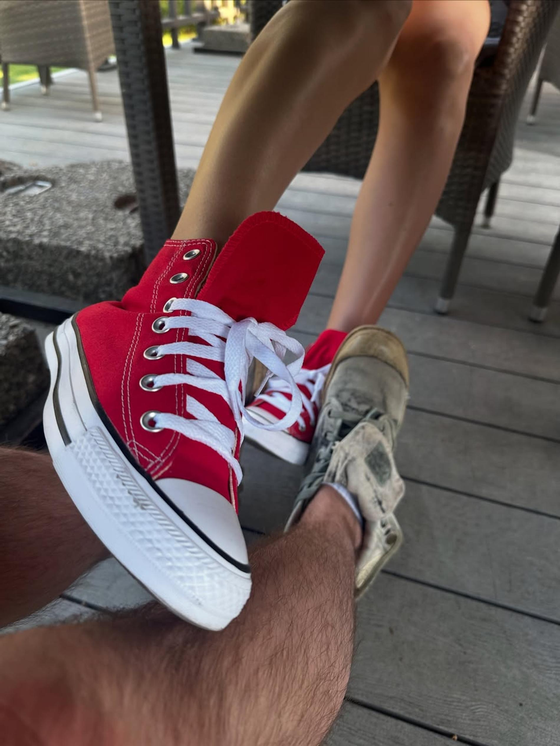 Кадр из подборки Александра Петрова к дню рождения жены. Фото: Инстаграм (запрещён в РФ) @actorsashapetrov