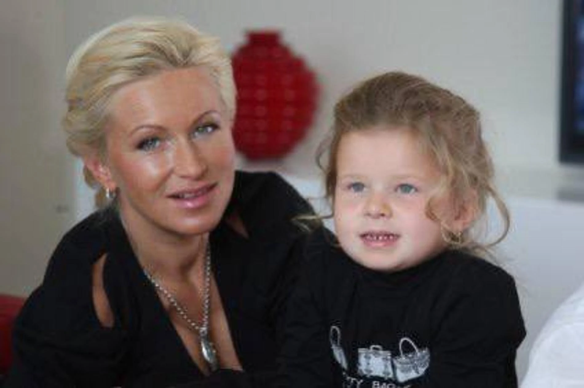 Ксения Малафеева с матерью Мариной. Фото: Телеграм @malyshkkkkaa