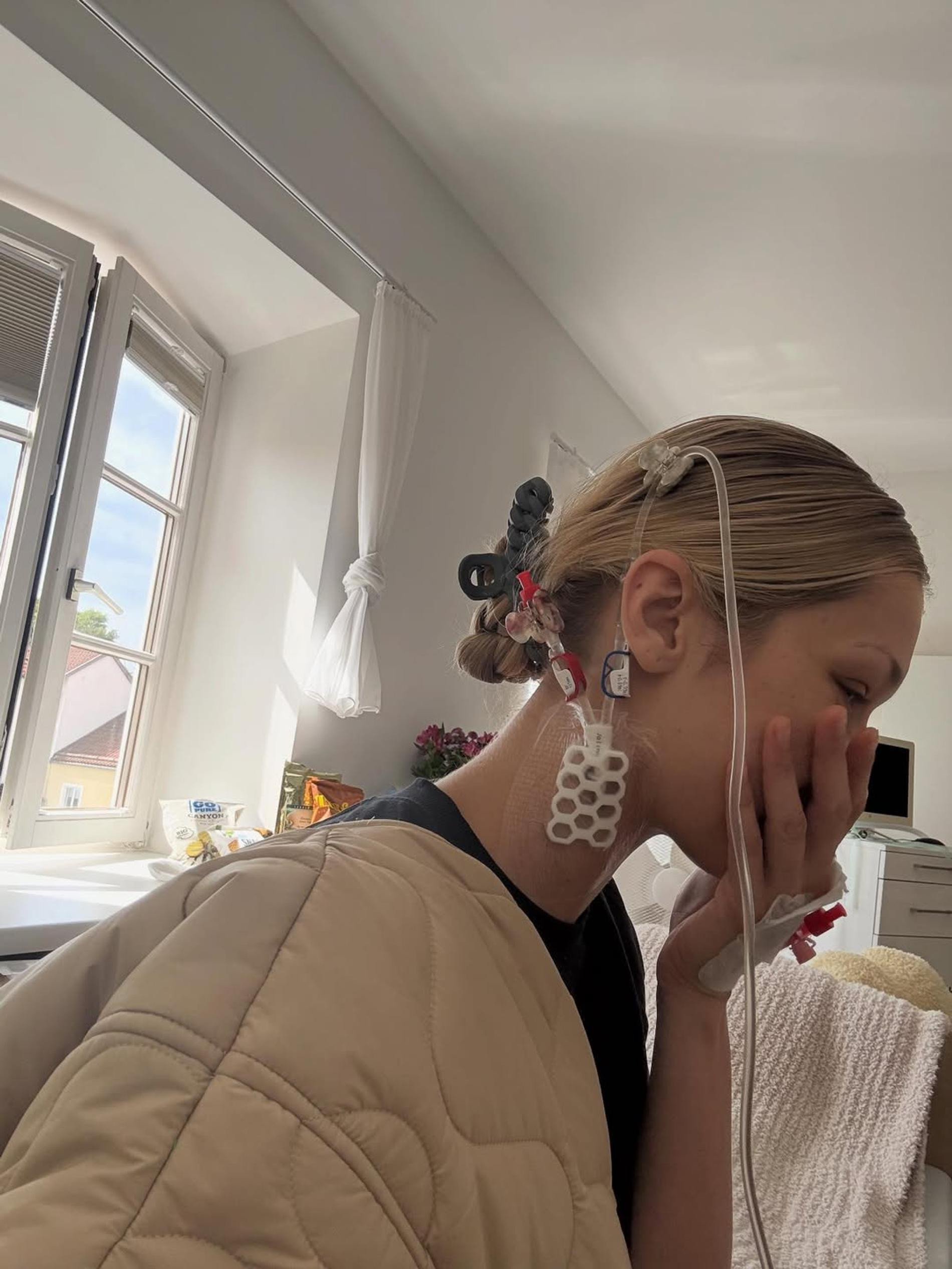 Фото: Инстаграм* @bellahadid