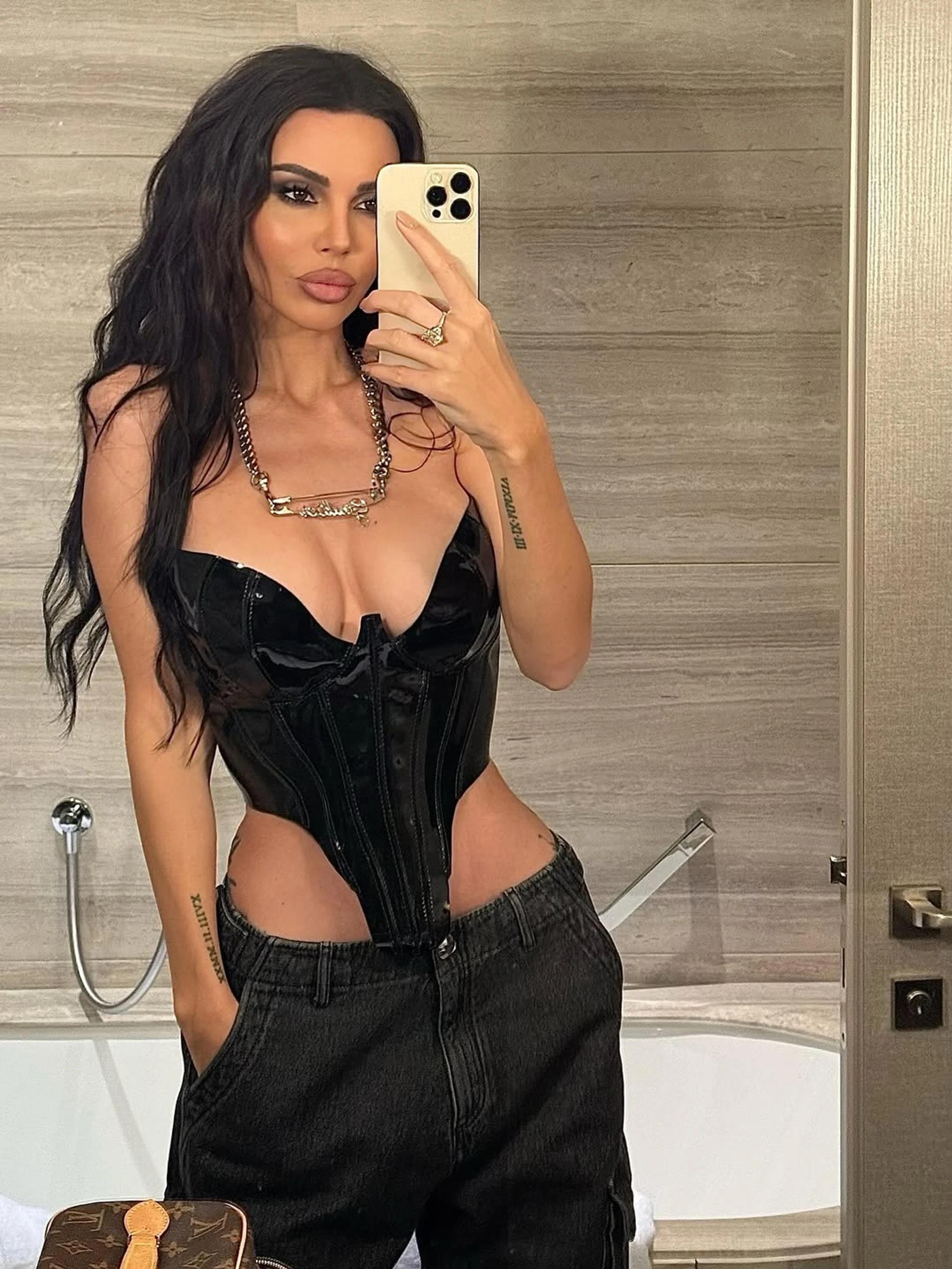 Фото: Инстаграм* @samoylovaoxana