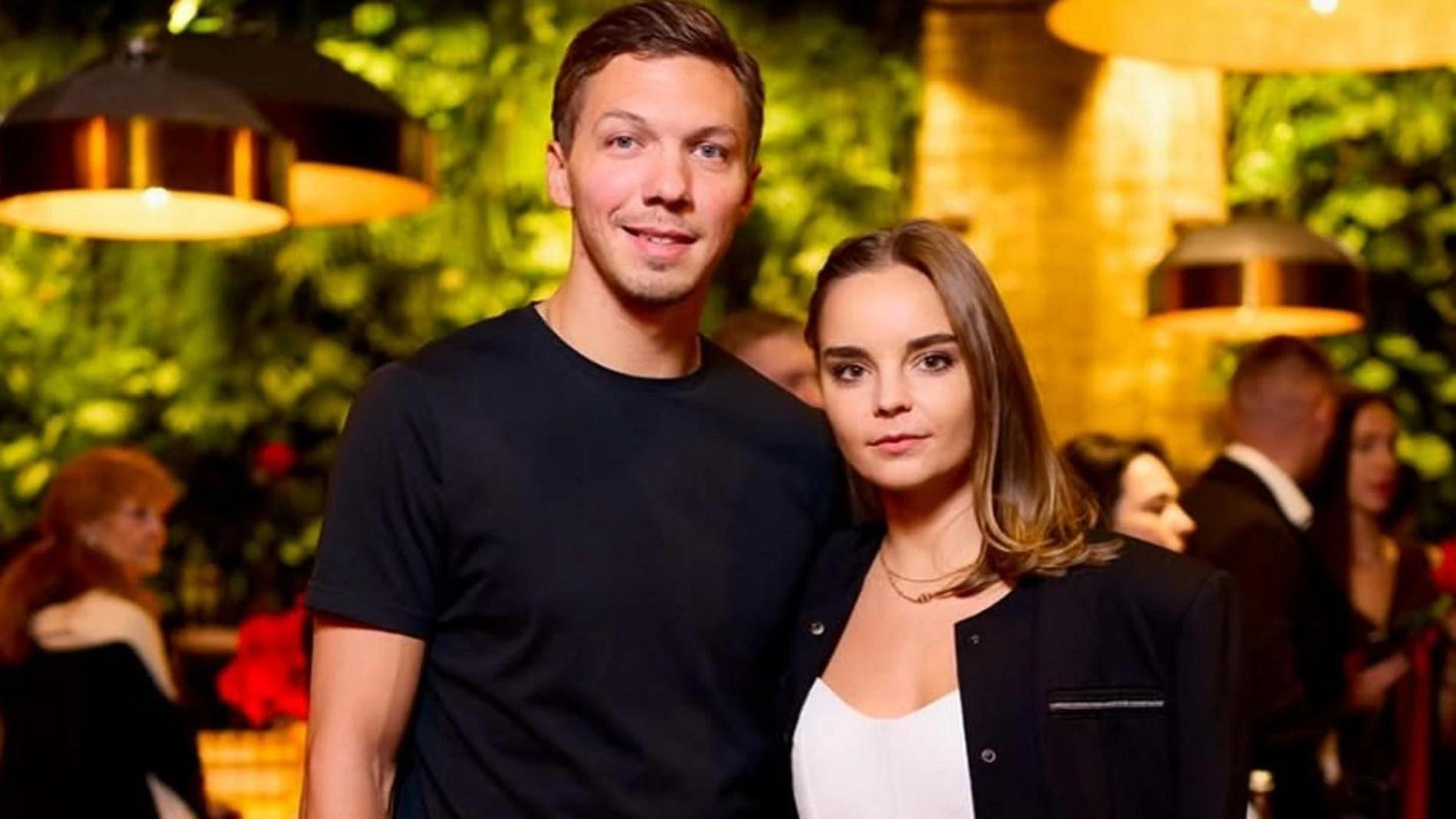 Дмитрий Соловьев и Дина Аверина. Фото: Инстаграм (запрещён в РФ) @dinaverina98