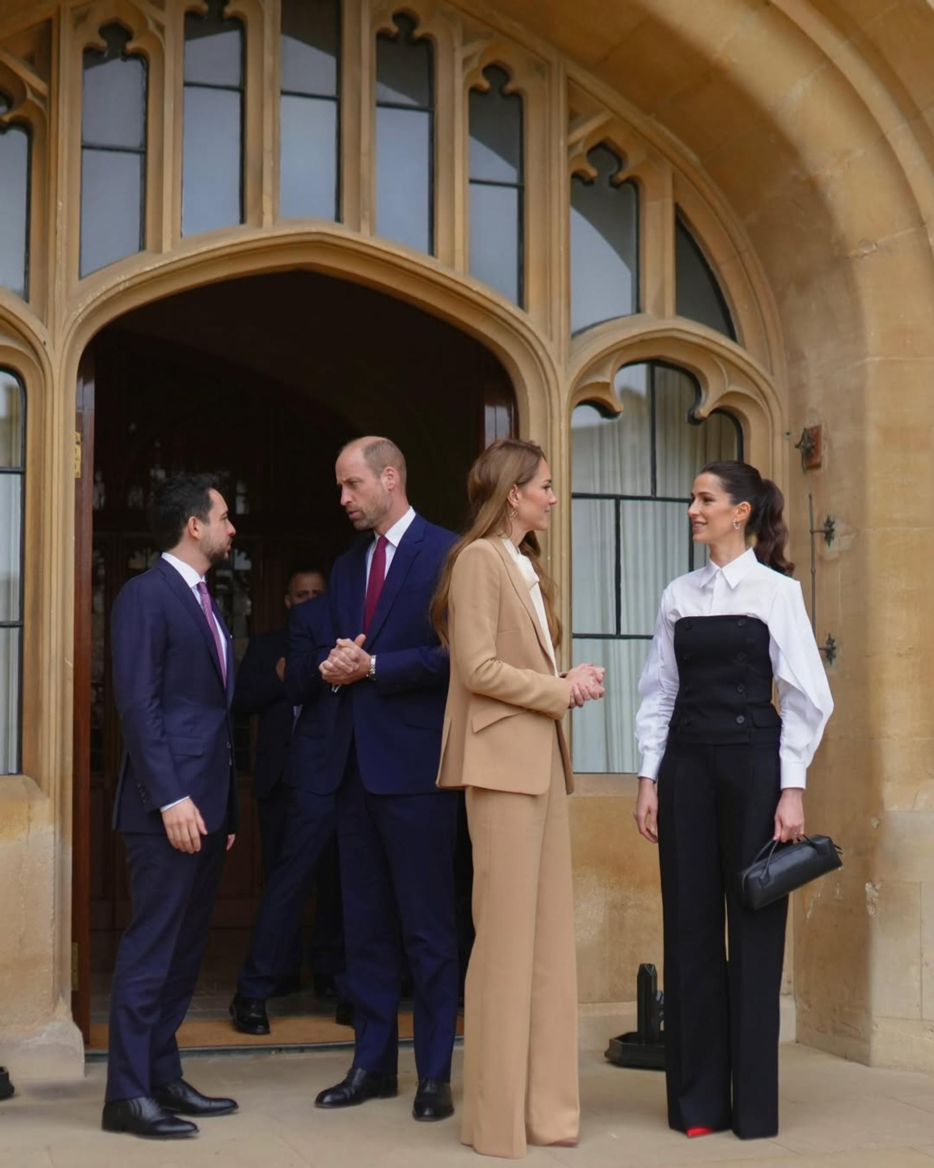 Кейт Миддлтон и принц Уильям с принца Хусейном и его супругой Раджвой. Фото: Инстаграм (запрещён в РФ) @alhusseinjo