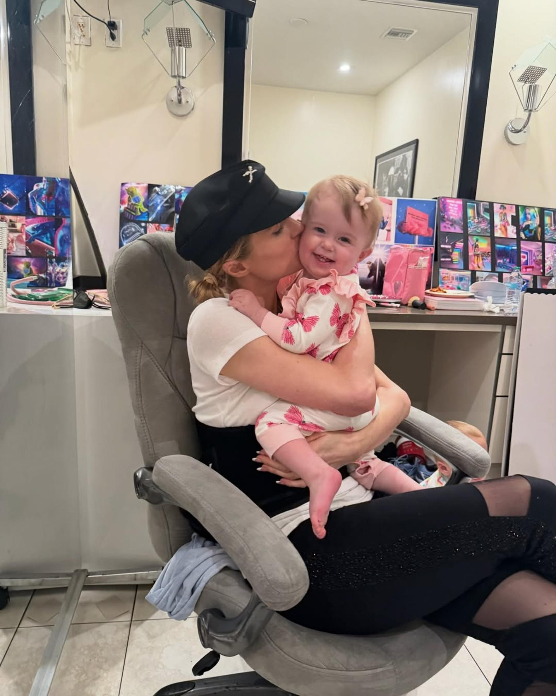 Фото: Инстаграм (запрещён в РФ) @parishilton