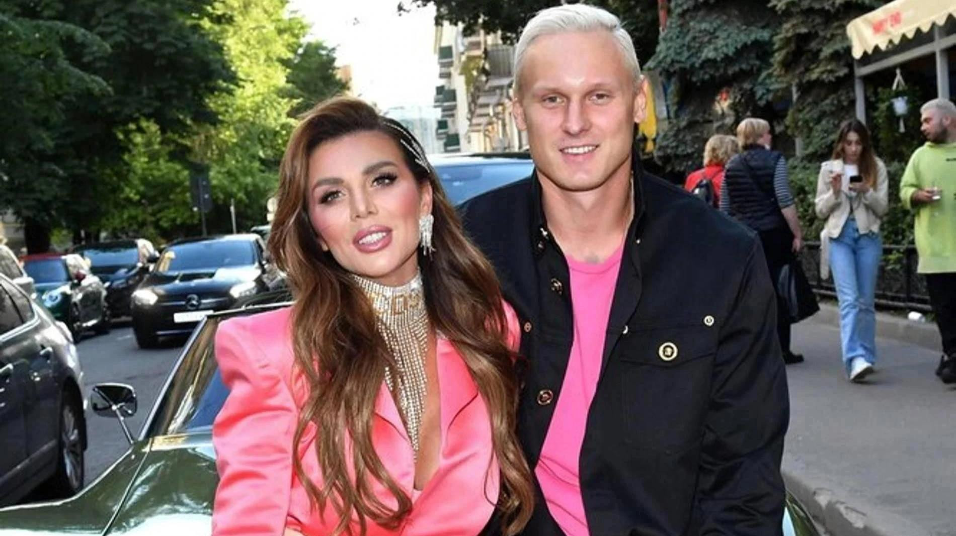 Анна Седокова и Янис Тимма. Фото: Инстаграм (запрещён в РФ) @annasedokova