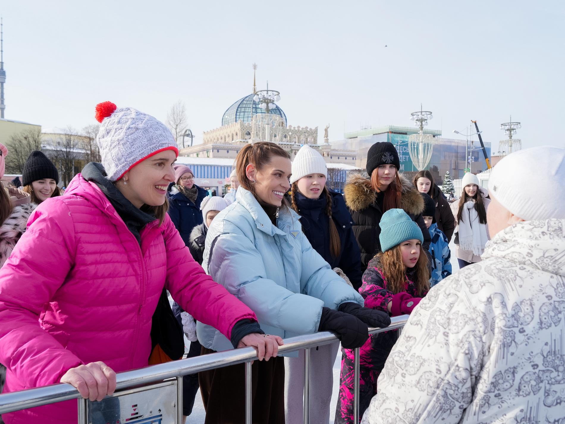 Аделина Сотникова на открытой тренировке Super. Фото: Super