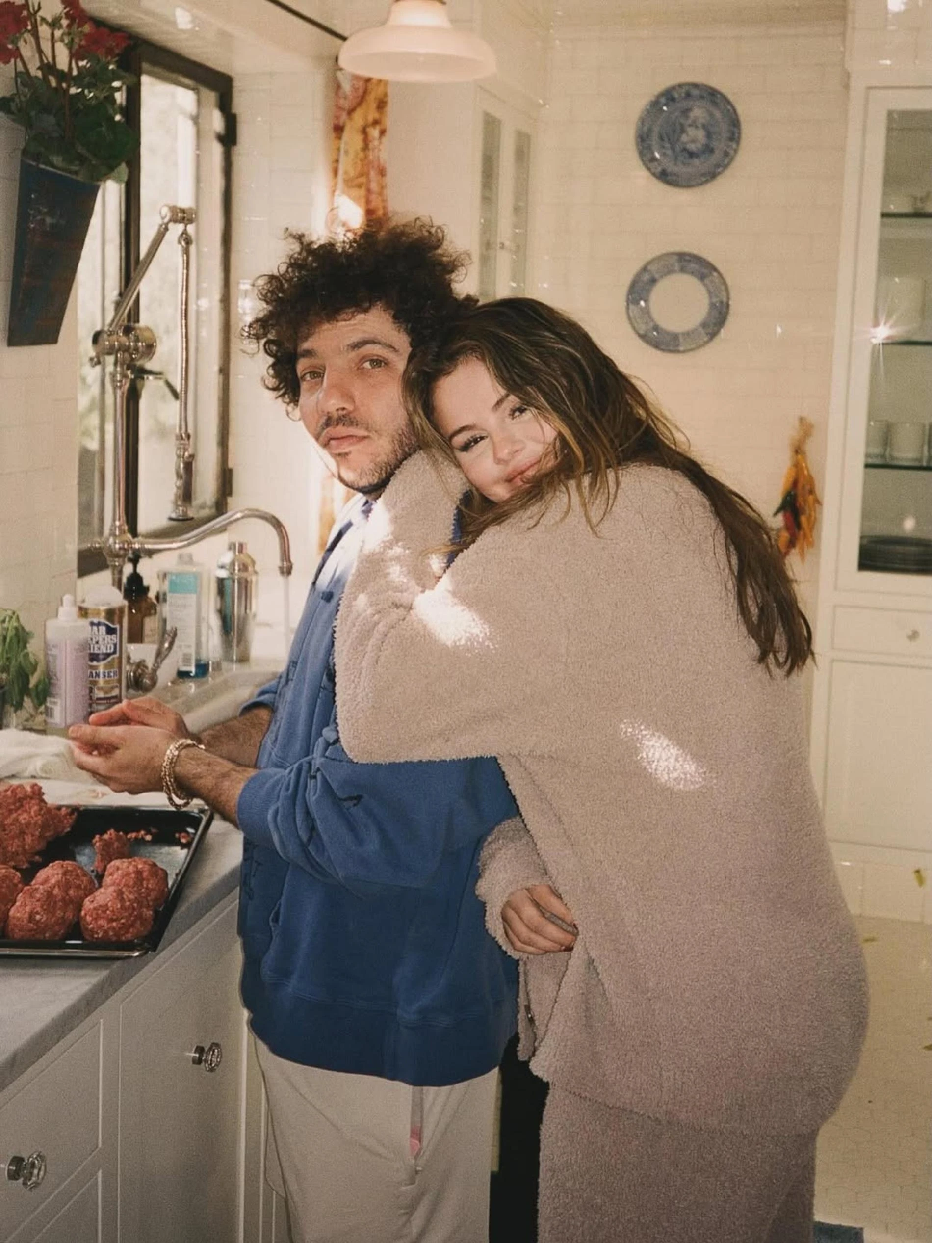 Селена Гомес и Бенни Бланко. Фото: Инстаграм (запрещен в РФ) @selenagomez