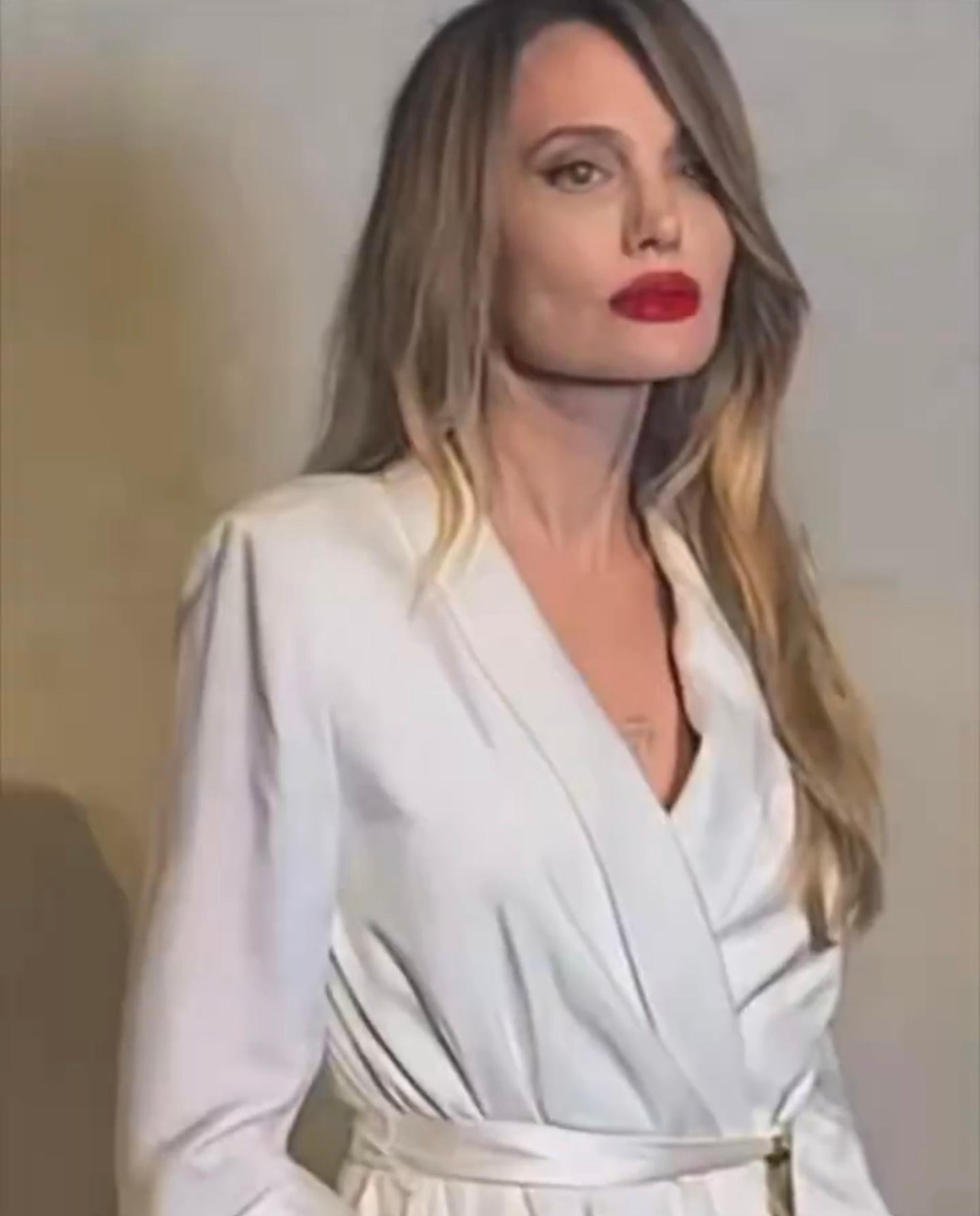 Анджелина Джоли. Фото: RadarOnline