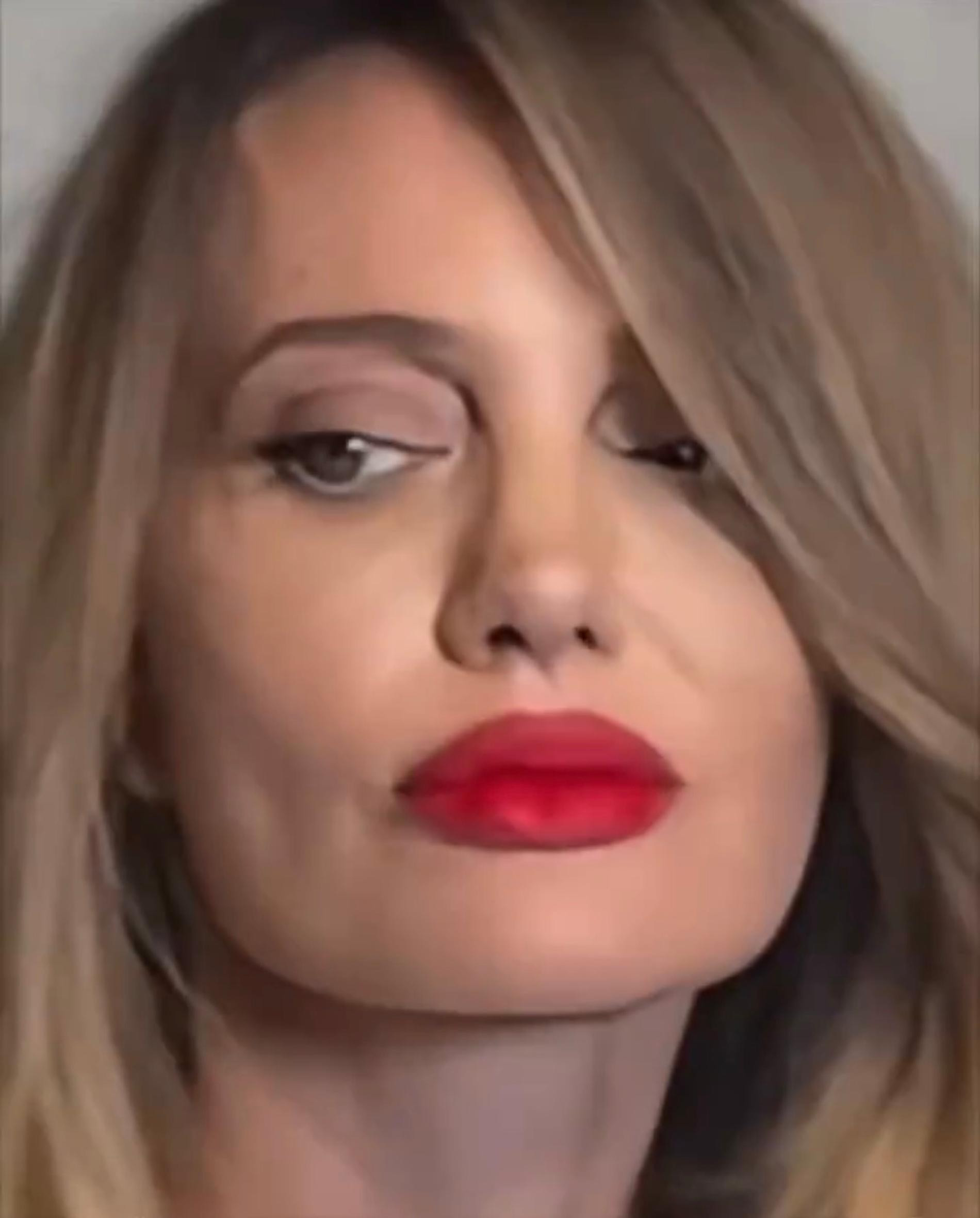 Анджелина Джоли. Фото: RadarOnline