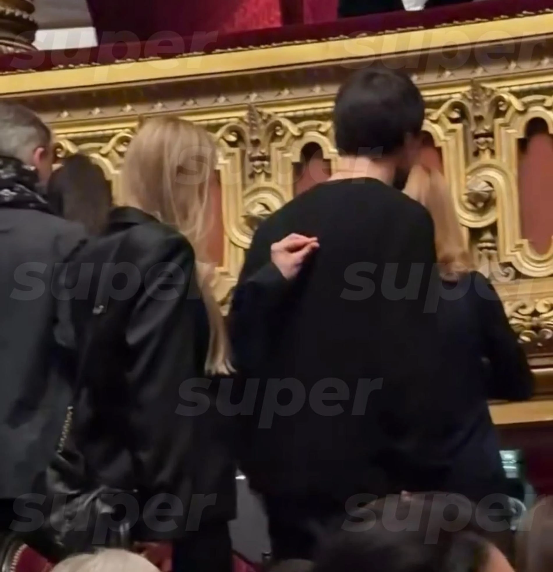 Оксана Акиньшина и Данила Козловский в театре Grand Opera. Фото: Super 