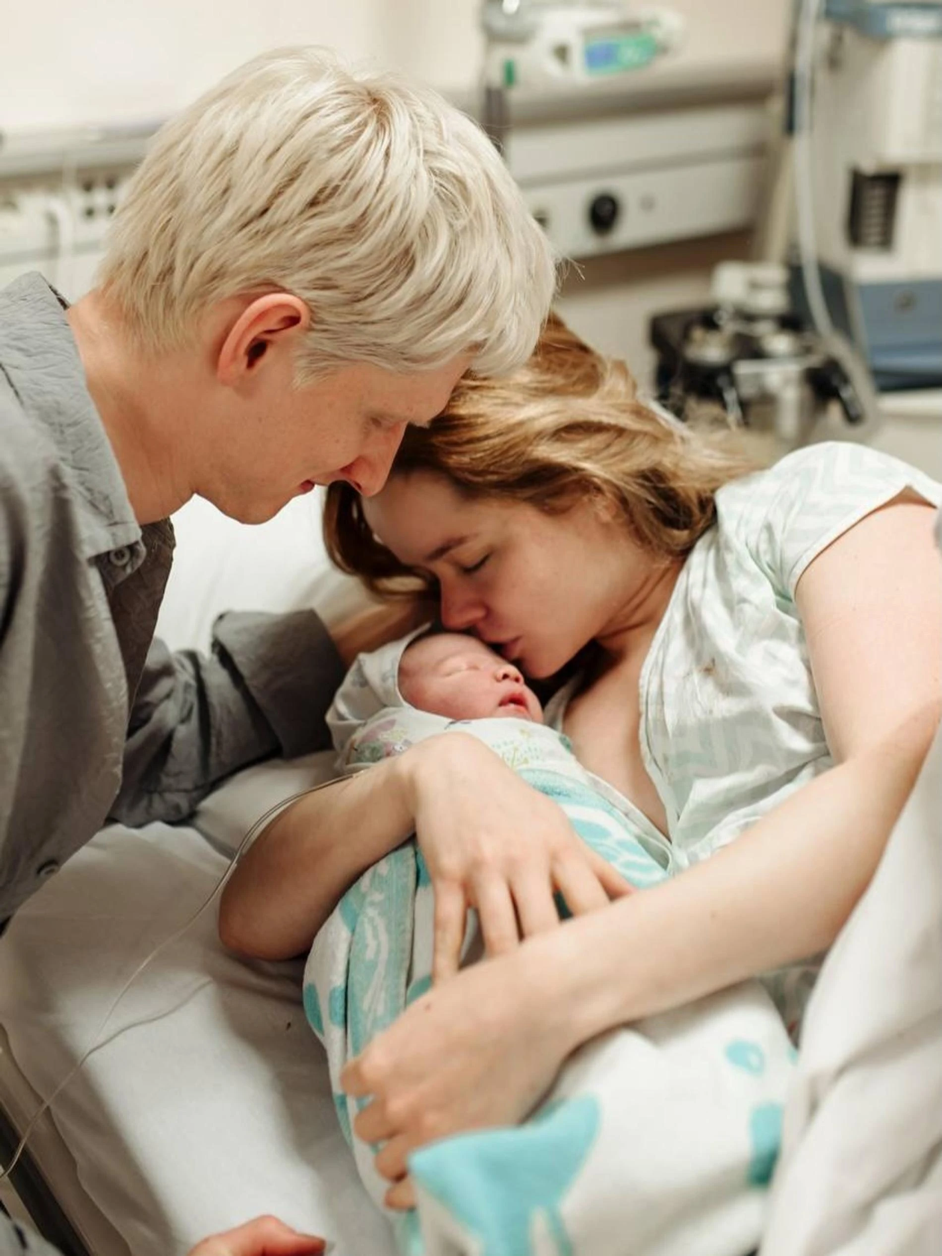 Мила Ершова и Святослав Рогожан с сыном. Фото: Соцсети Святослава Рогожана