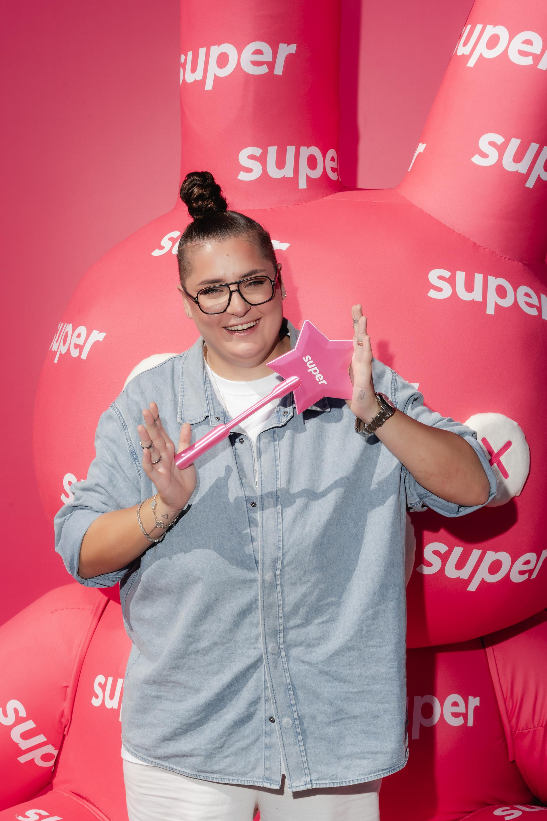 Наташа Гасанханова. Фото: Super