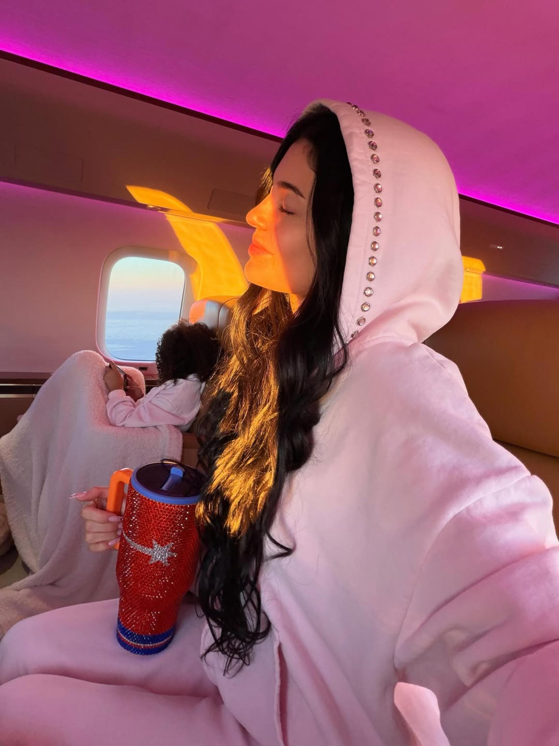 Фото: Инстаграм (запрещён в РФ) @kyliejenner
